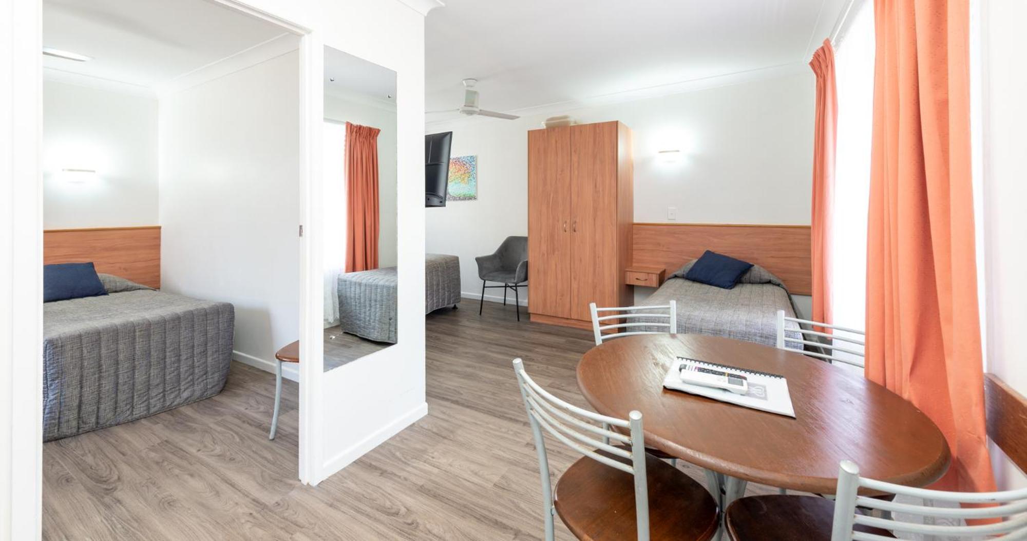 Motel Riviera On Ruthven à Toowoomba Extérieur photo