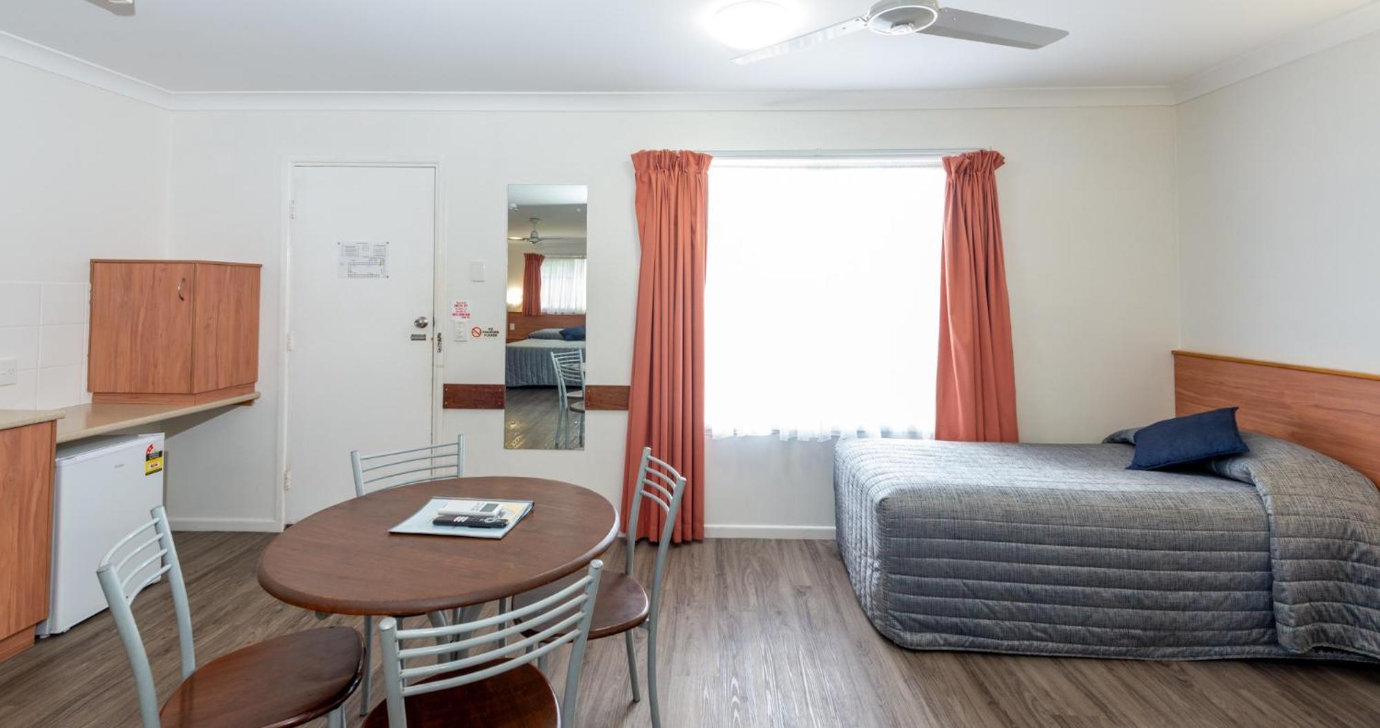 Motel Riviera On Ruthven à Toowoomba Extérieur photo