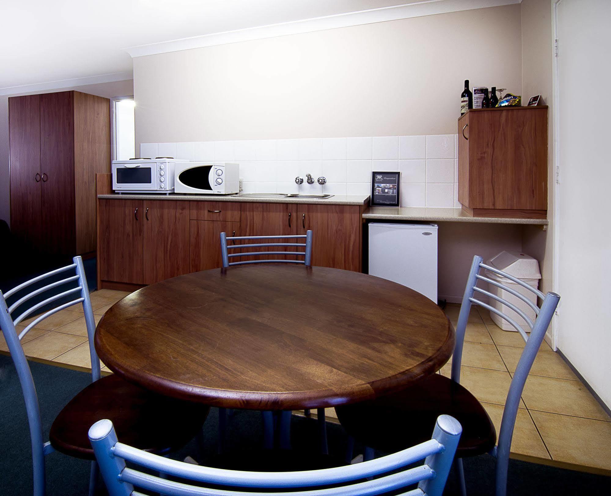 Motel Riviera On Ruthven à Toowoomba Extérieur photo