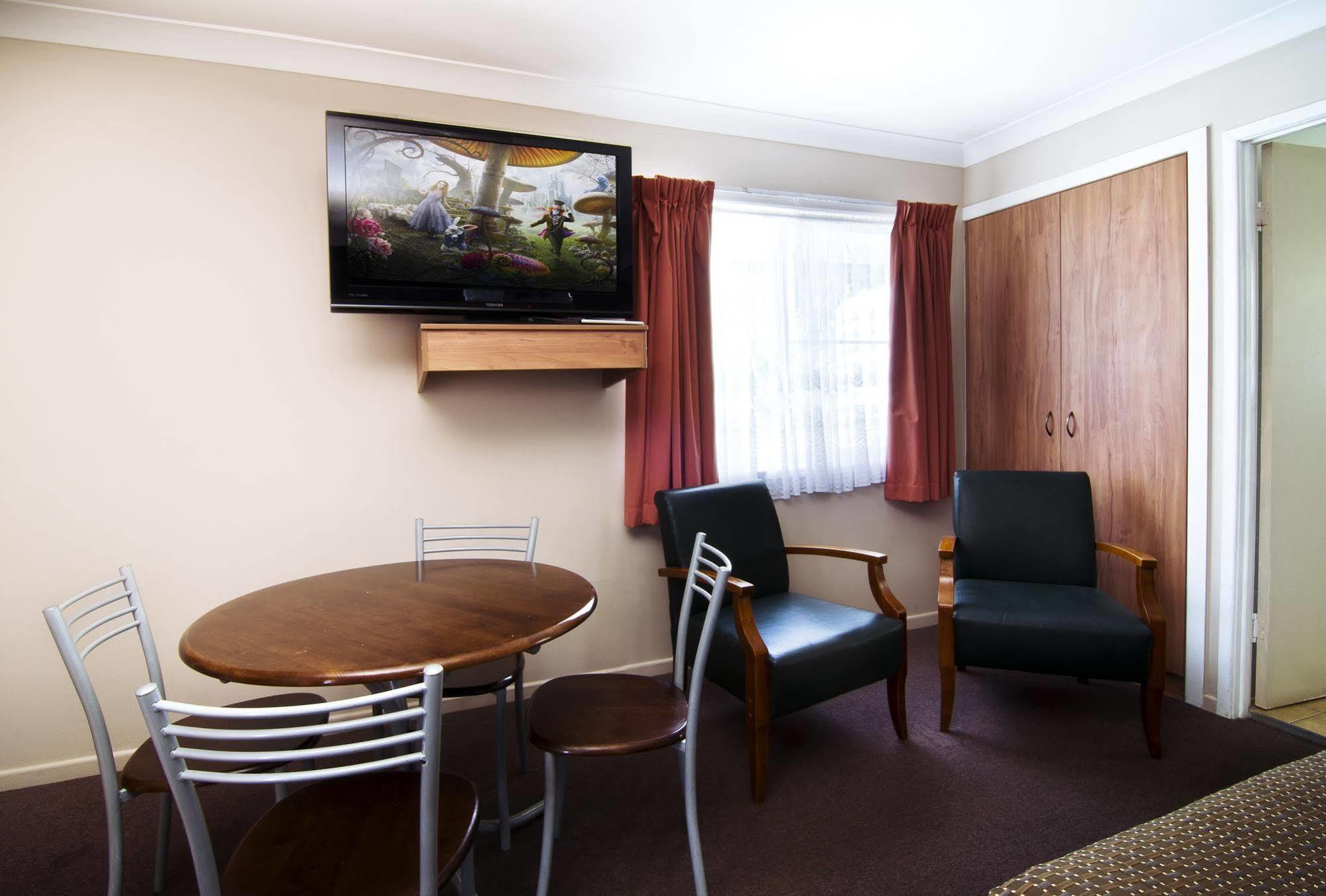 Motel Riviera On Ruthven à Toowoomba Extérieur photo