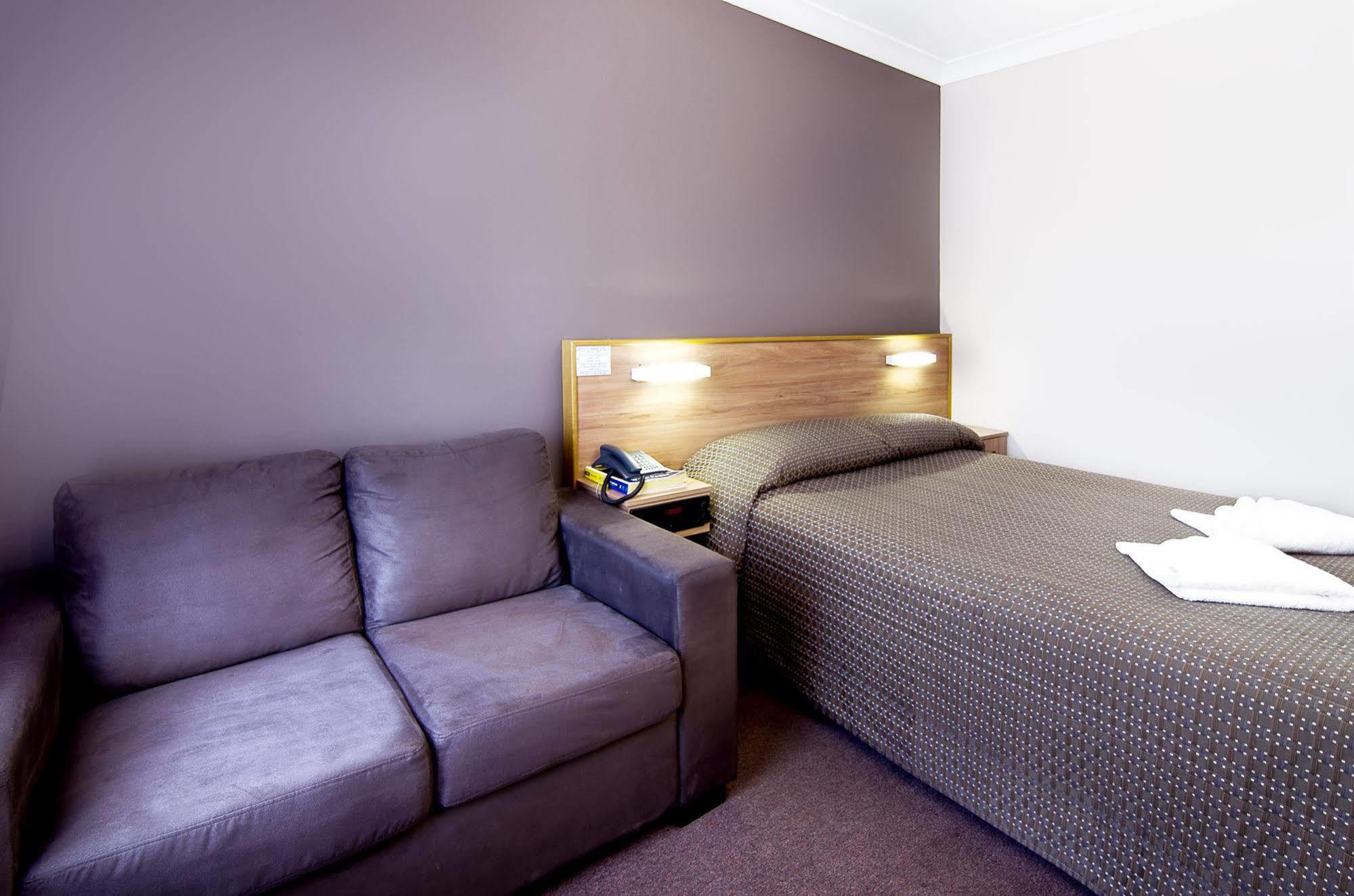 Motel Riviera On Ruthven à Toowoomba Extérieur photo